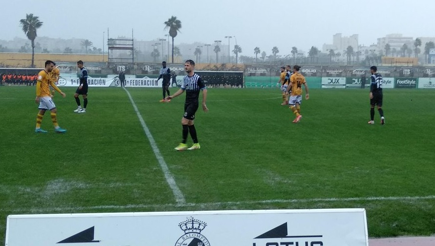 Suspendido el Linense - Unionistas por el diluvio en La Línea