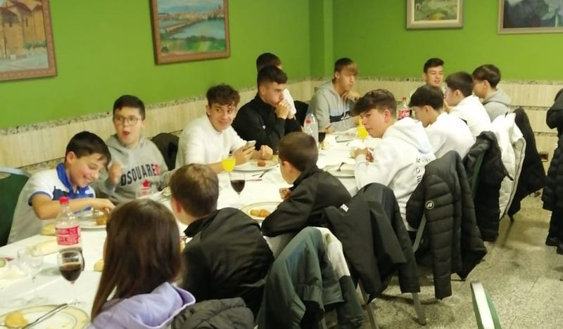El Alba de Tormes CF celebra su comida de Navidad