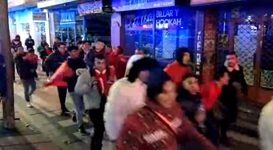 Los marroquíes celebran en Salamanca su pase a cuartos tras eliminar a España