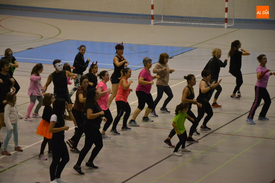 Una masterclass de zumba y clases especiales, en la Semana del Fitness Navideño del Centro Acuático