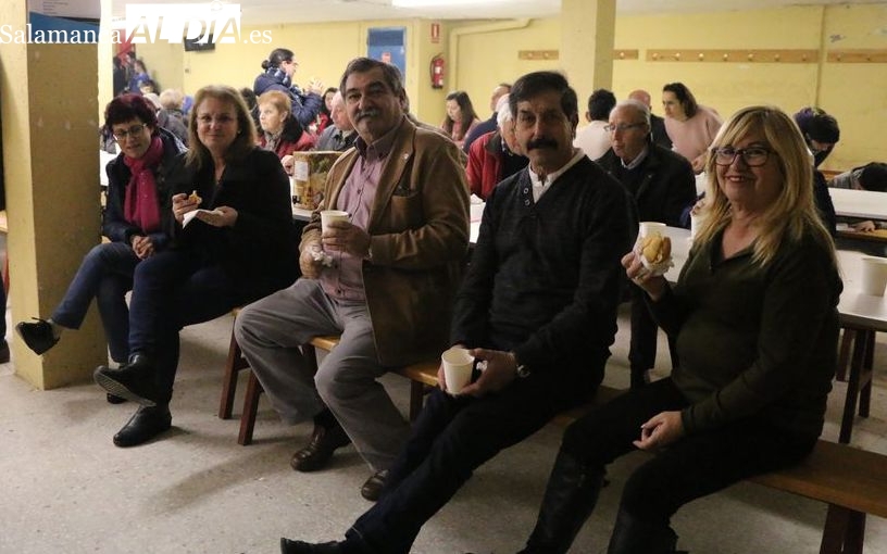 La XIV Fiesta de la Aceituna, el Aceite y el Olivo de Aldeadávila celebra el final de la campaña olivarera en Arribes