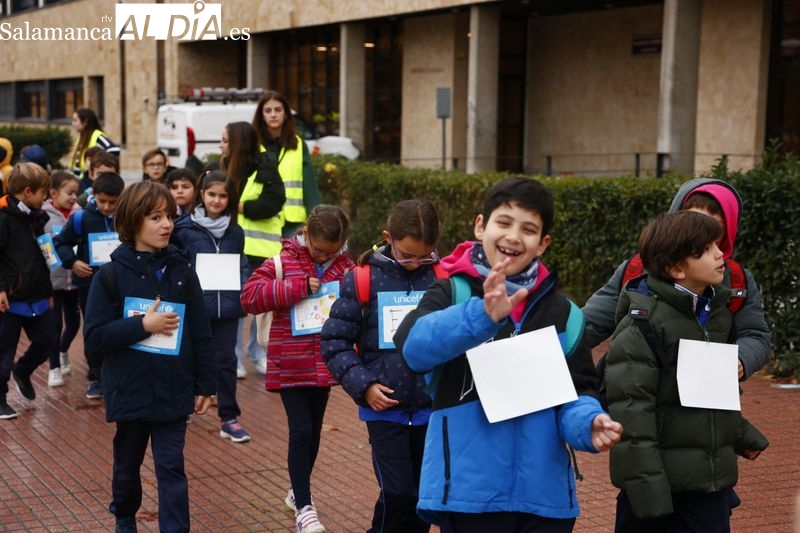 Buen ambiente y sonrisas en la Marcha Solidaria del Colegio Marista Champagnat