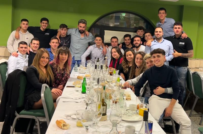 Victoria y cena para despedir el año 2022