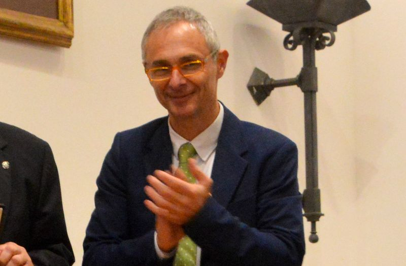 La USAL contratará a 40 investigadores internacionales