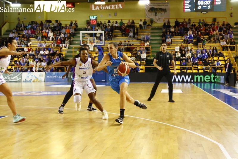 El Perfumerías Avenida termina el año con una amplia victoria sobre el Clarinos (81-42)