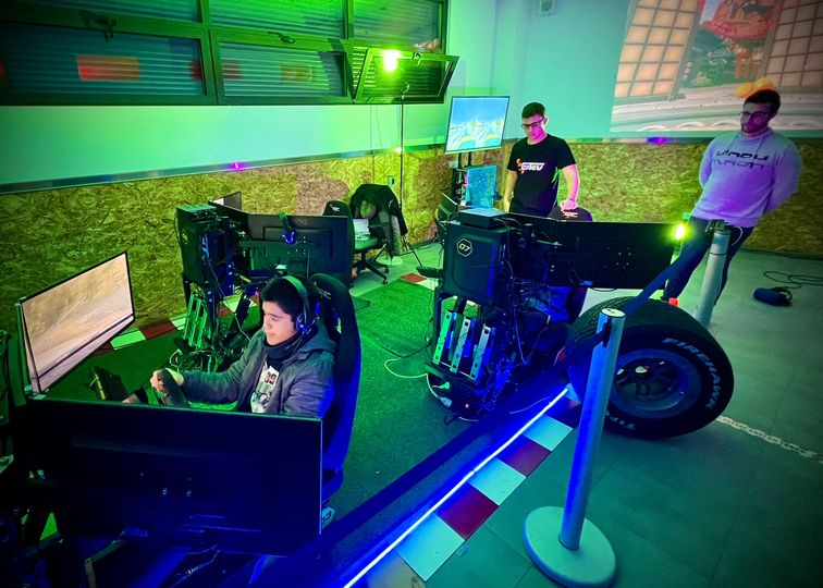 Gran acogida del Carbajosa Gaming Fest por parte de los jóvenes de municipio