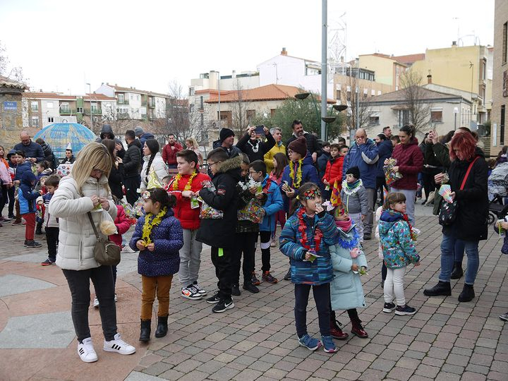 Carbajosa de la Sagrada da la bienvenida al año nuevo con su Nochevieja anticipada