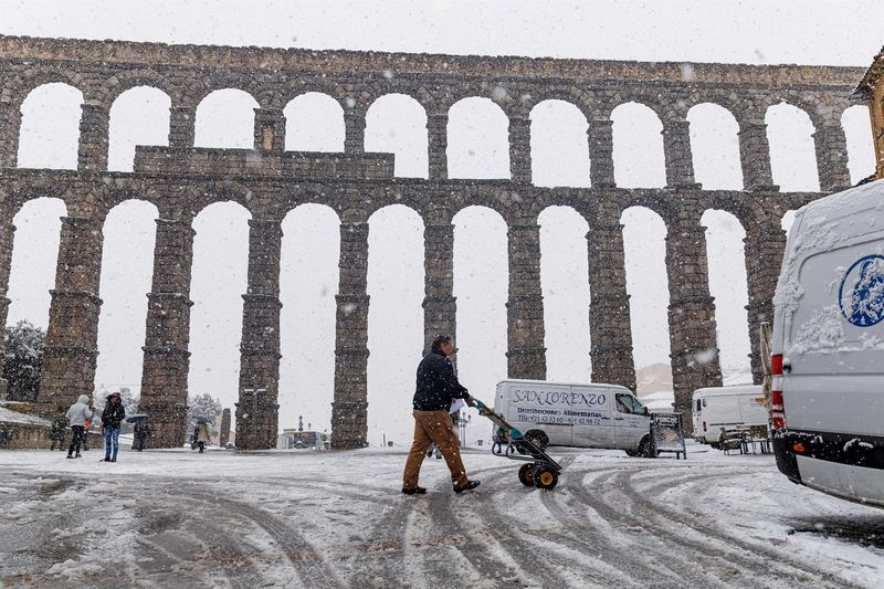 Aemet activa la alerta amarilla este domingo por nieve en varios puntos de Castilla y León