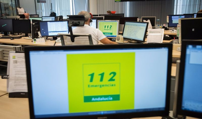 Dos fallecidos y cinco heridos en el incendio de un edificio de Fuengirola