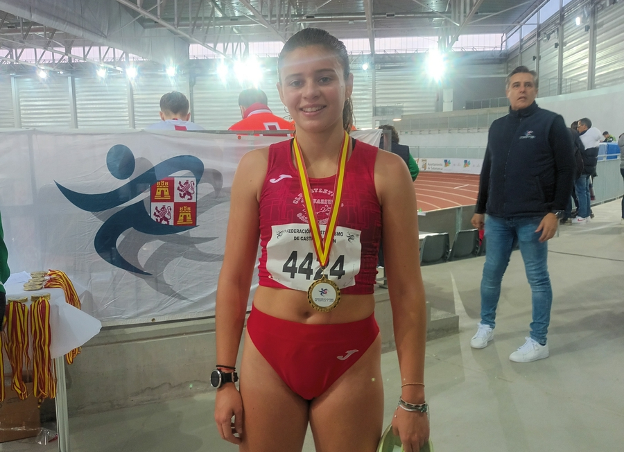 Ruth Vicente se proclama campeona autonómica Sub’23 en pista cubierta con récord personal