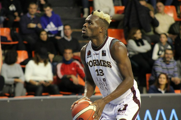 Bright Mensah deja el CB Tormes para jugar en un equipo de LEB Oro