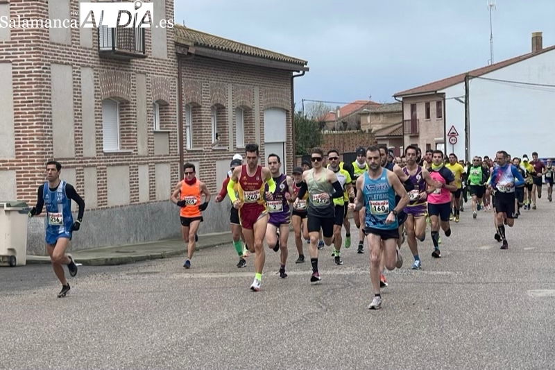Gran ambiente para una X Carrera del Roscón coronada por Carlos Gallego y Verónica Sánchez