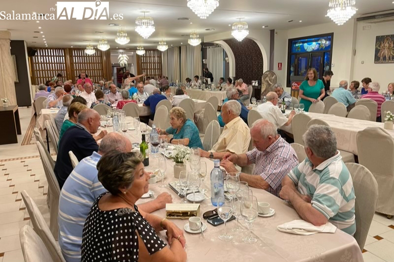 Comienzan los preparativos para celebrar las Bodas de Oro en la asociación San Miguel
