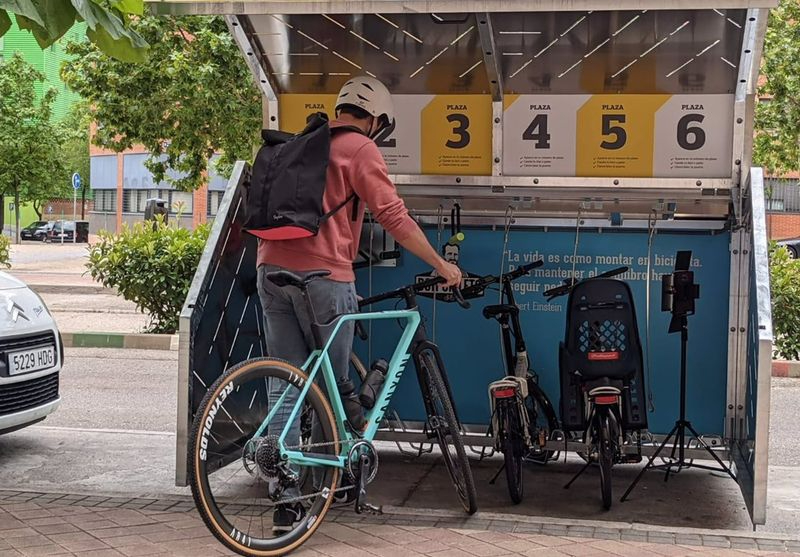 Así serán los modernos aparcamientos para bicicletas que se instalarán en la estación de Salamanca