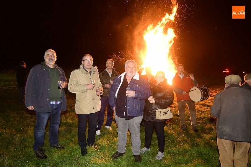La iluminaria de San Sebastián también brilla en su Arrabal