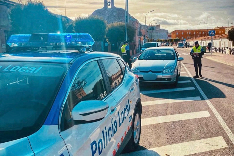 Da igual Ferrari o Twingo. El divertido consejo de la Policía Local sobre la canción de Shakira