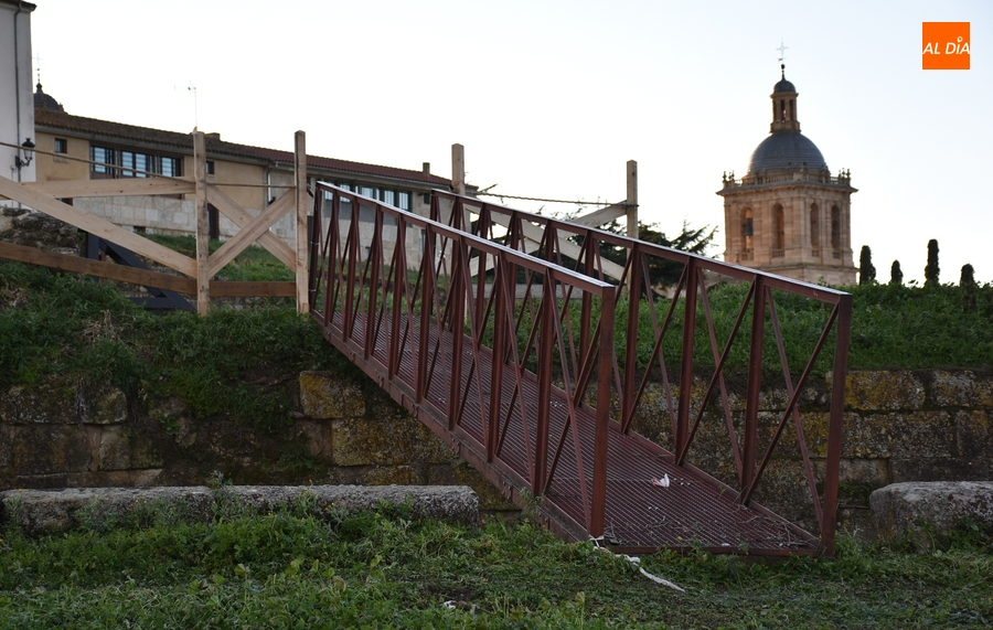Instalado, y abierto al uso, el Puente de Aris