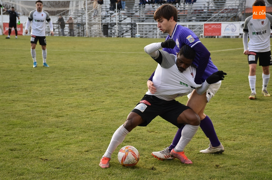 Reparto de puntos entre Ciudad Rodrigo y La Bañeza tras un reñido partido que no tuvo goles