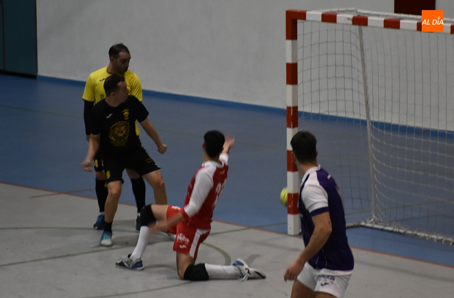 El Miróbriga Futsal se tiene que conformar con un empate en casa ante el colista