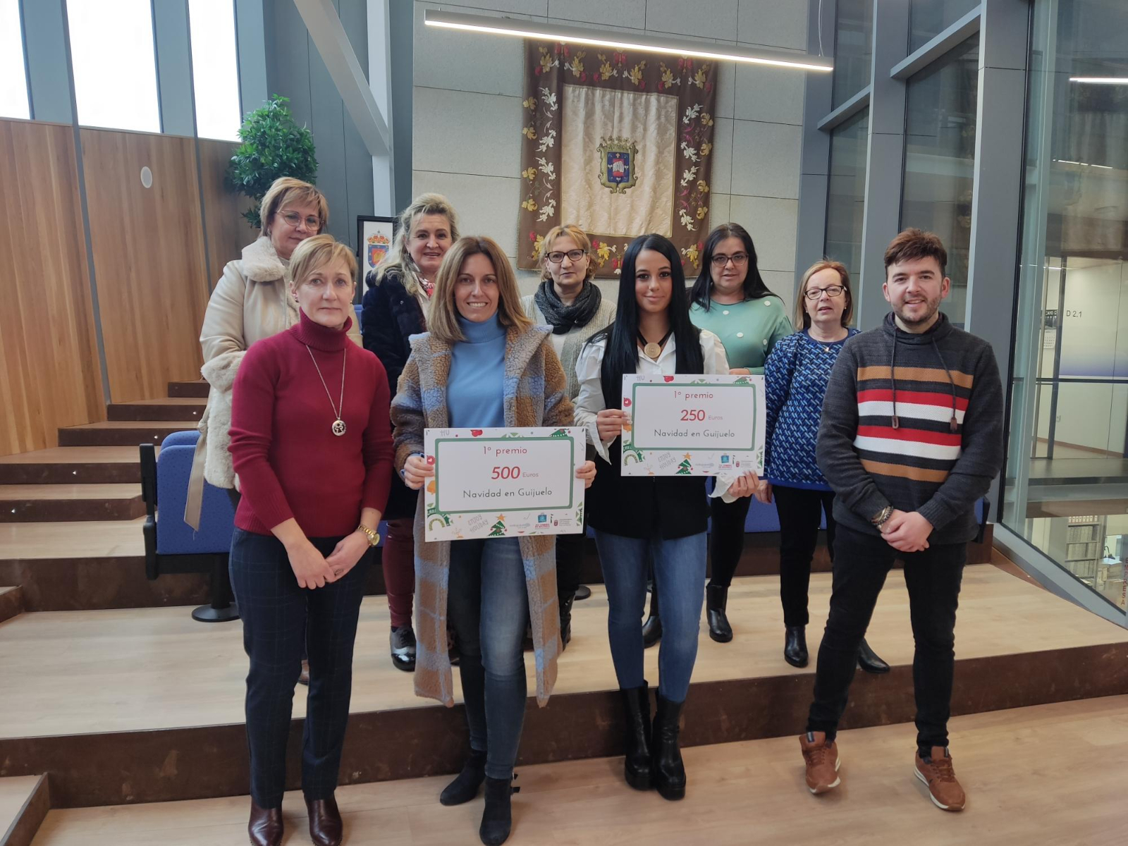 Entrega de premio por el Concurso de Escaparates 