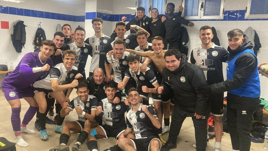 Sergio Mata debuta con victoria en el banquillo del filial de Unionistas (1-2)