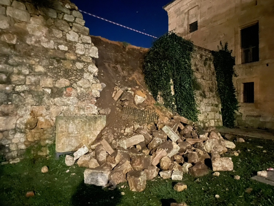 UPL reclama al Gobierno que tome cartas en el asunto respecto al derrumbe en la muralla