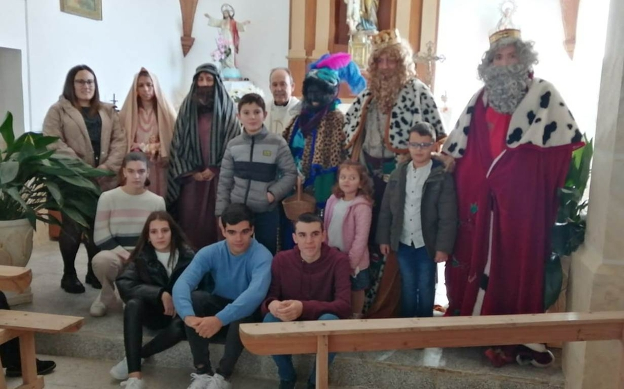 Emocionante llegada de los Magos de Oriente a Valdecarpinteros