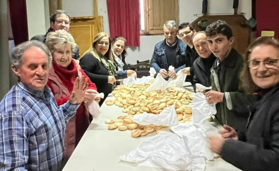 Turno para honrar a San Antón en el barrio de San Andrés