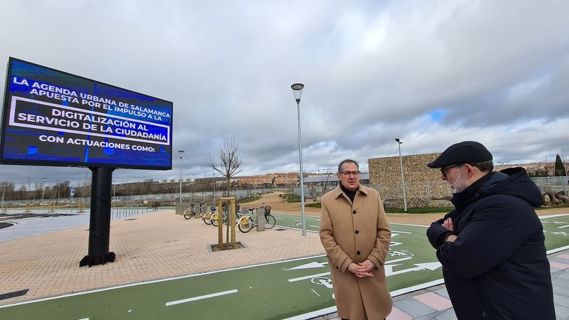 Los lugares de Salamanca que estrenan pantallas y puntos digitales de información para los vecinos