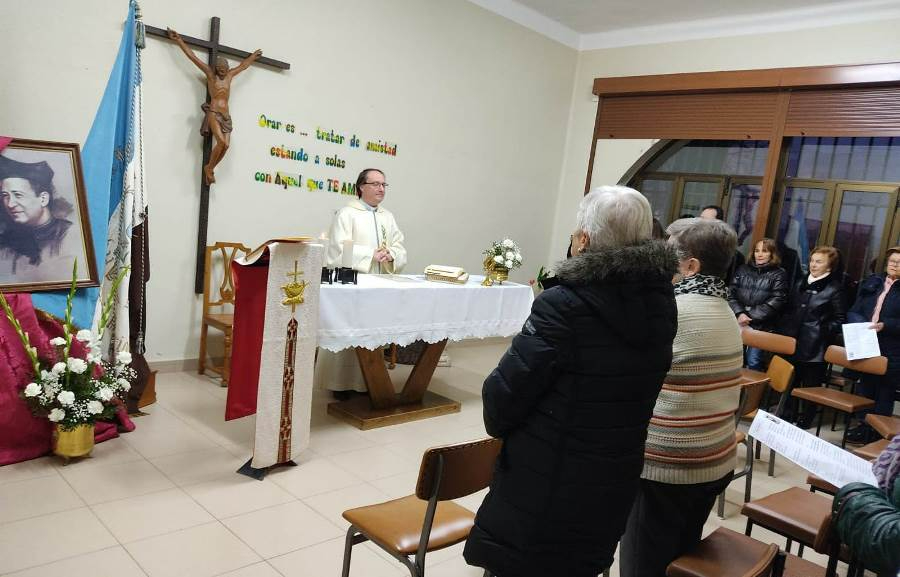 Las Teresianas celebran la festividad de su fundador