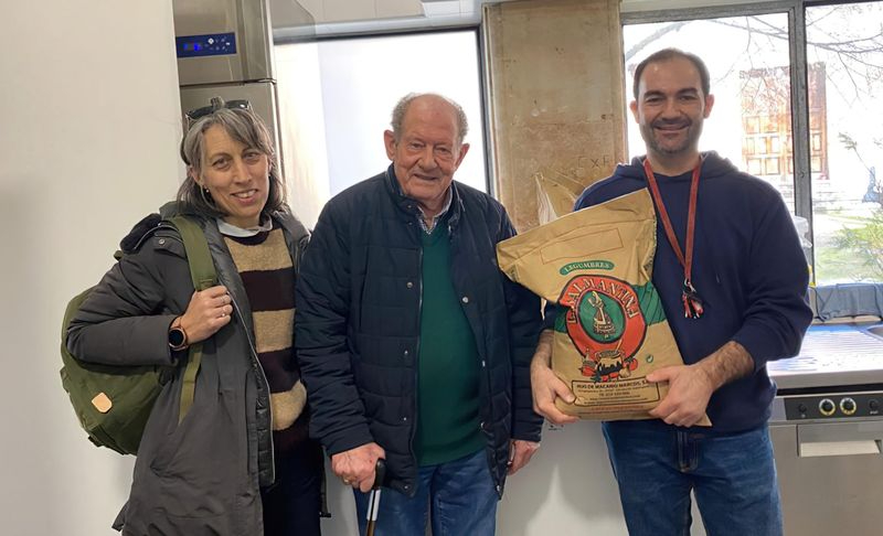 El pueblo salmantino que ha donado 200 kilos de legumbres a Espacio Abierto 