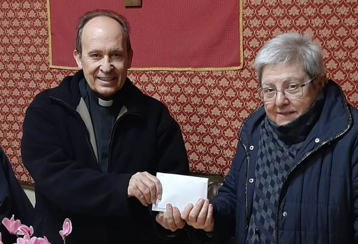 San Andrés entrega a Cáritas los 215€ recaudados en Nochebuena