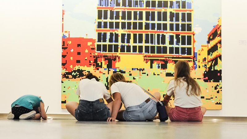 Talleres didácticos para niños de 7 a 12 años en el DA2