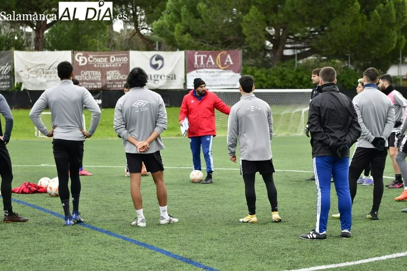 El director deportivo del Badajoz, sobre Marco Tulio: Se seguirá insistiendo para llegar a un acuerdo, pero está difícil