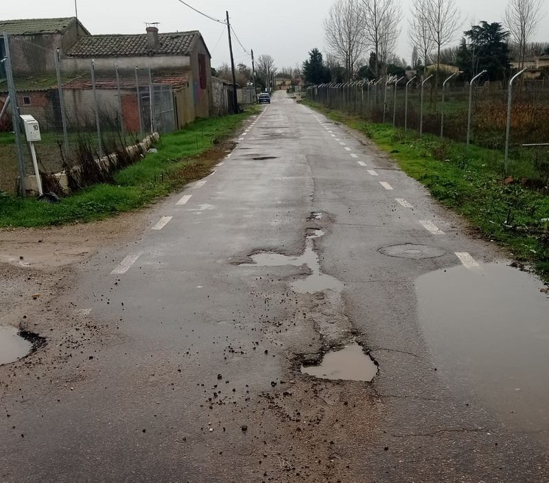 Protestas vecinales por el grave estado de abandono de esta pedanía salmantina 