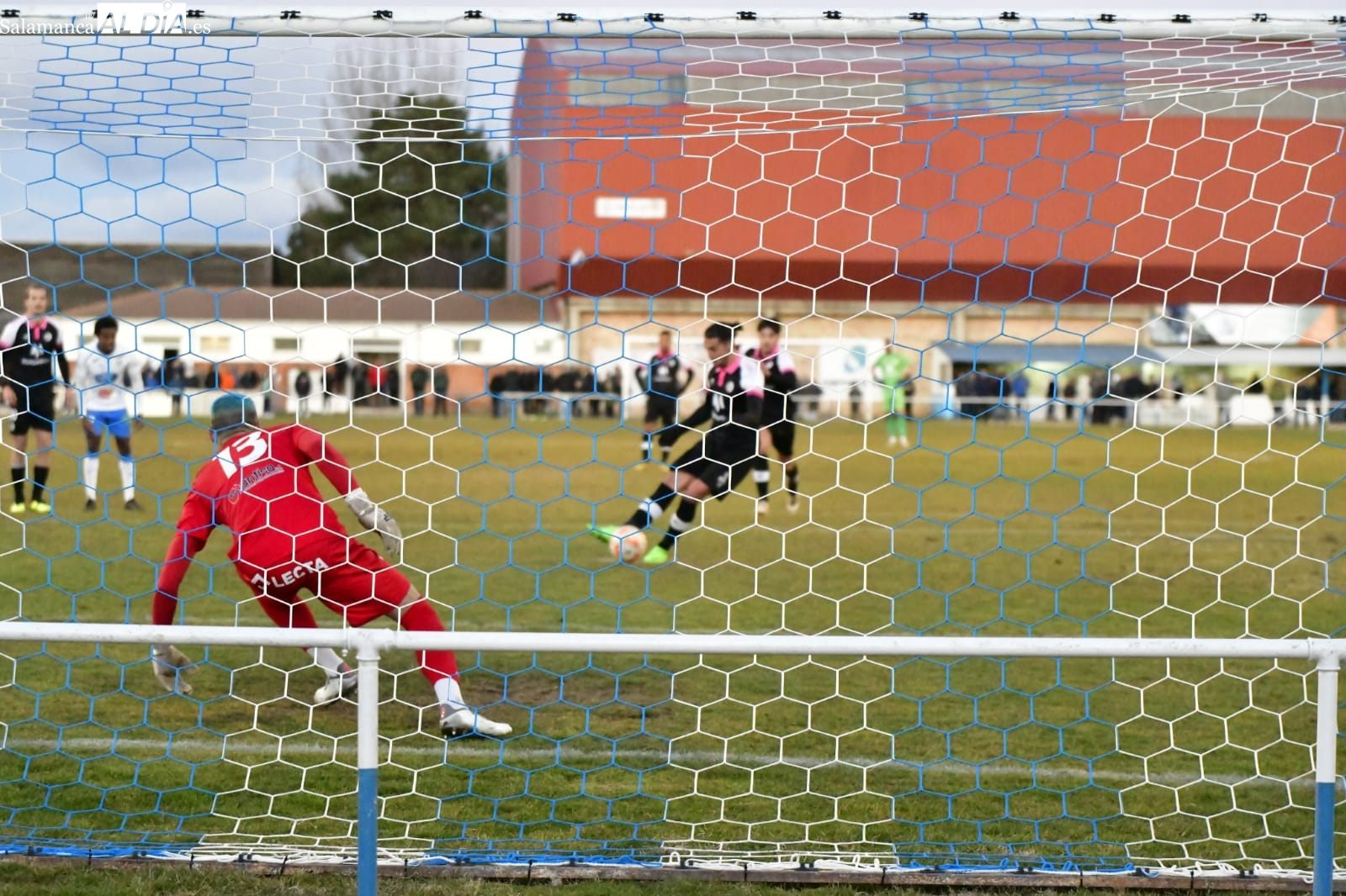 Gabri Salazar, con opciones de salir del Salamanca UDS: ¡se queda fuera de la convocatoria y entra de suplente a última hora!