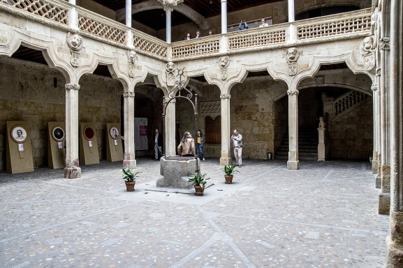 El hombre de la flor en la boca llega este viernes a la Casa de las Conchas de la mano de Etón Teatro