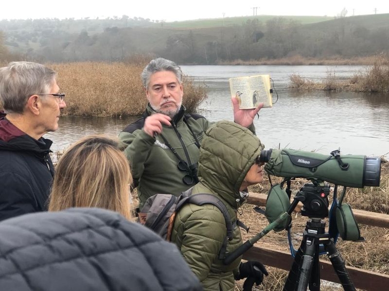El Colegio de Médicos de Salamanca disfruta de una visita cultural a Alba de Tormes