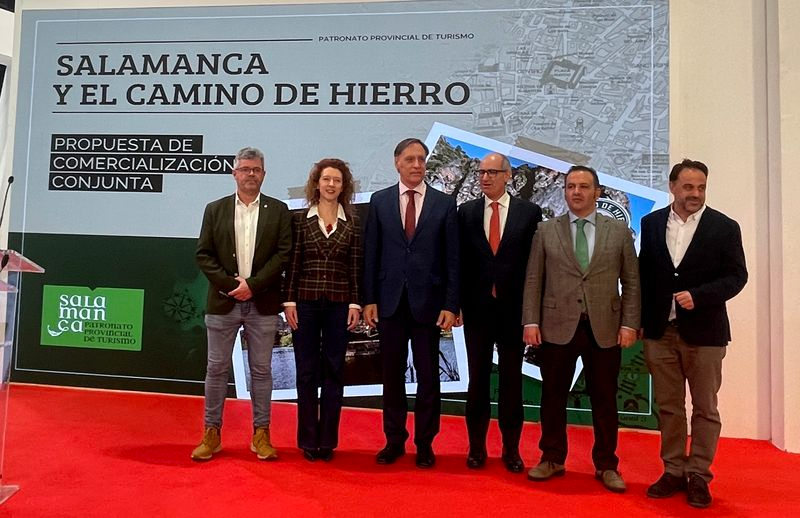 Salamanca presume en Fitur de la Ruta del Toro Bravo y El Camino de Hierro