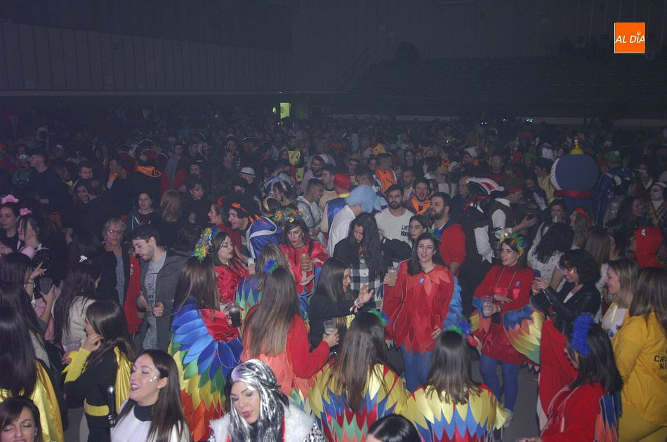 Adjudicada a Servicios Hosteleros Miróbriga la barra de bar de los bailes carnavaleros