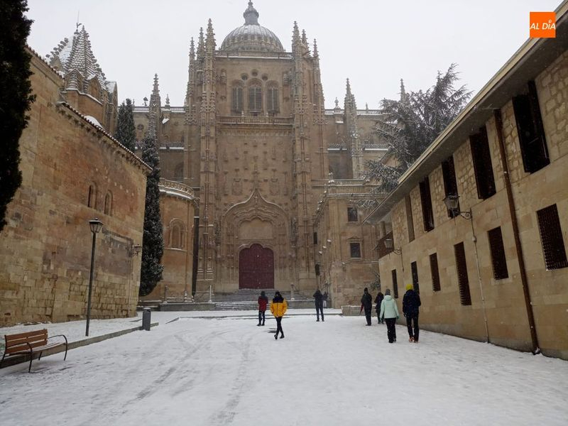 Refuerzo de los servicios municipales en Salamanca por la alerta de nieve