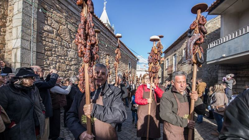 La Festa das Varas do Fumeiro regresa con el acordeón, la concertina y con mucho embutido