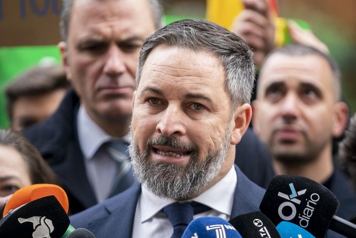 Abascal defiende las medidas provida de CyL: Desde Vox nos vamos a mantener firmes