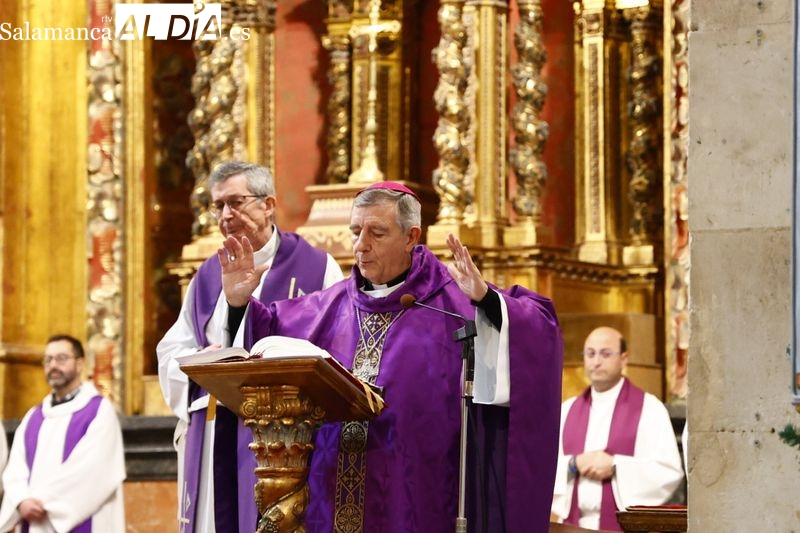 Nueva misa en Salamanca dedicada al Papa emérito Benedicto XVI