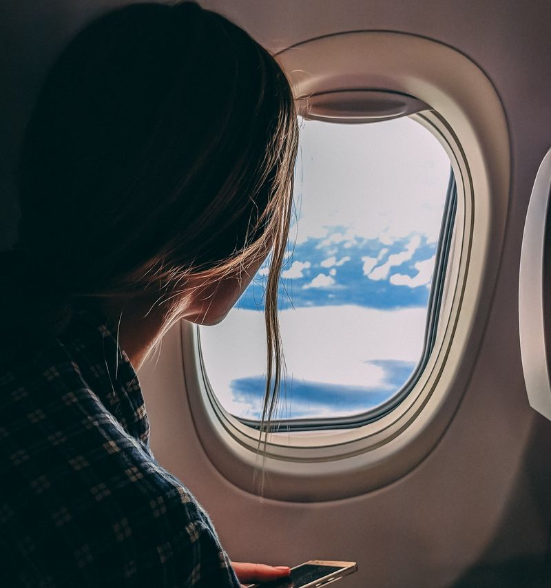 Todo lo que necesitas saber para viajar cómodo en avión