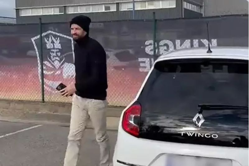 Gerard Piqué cumple su palabra y llega a la Kings League conduciendo un Twingo