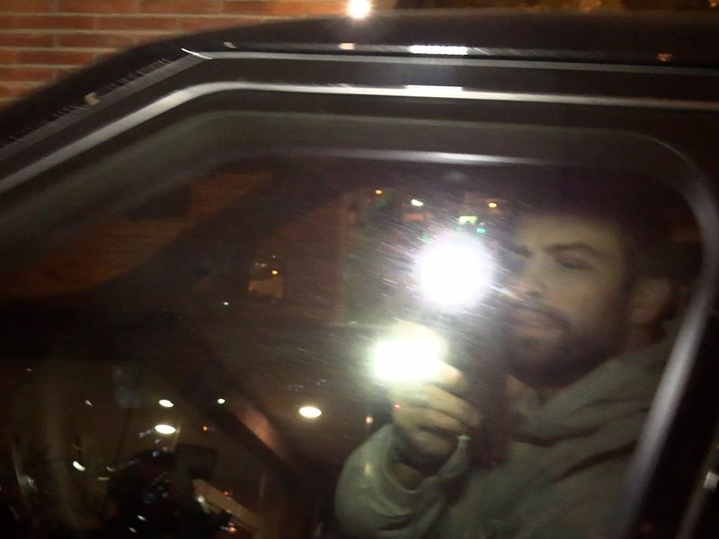 Así ha sido la reaparición de Piqué tras el huracán Shakira