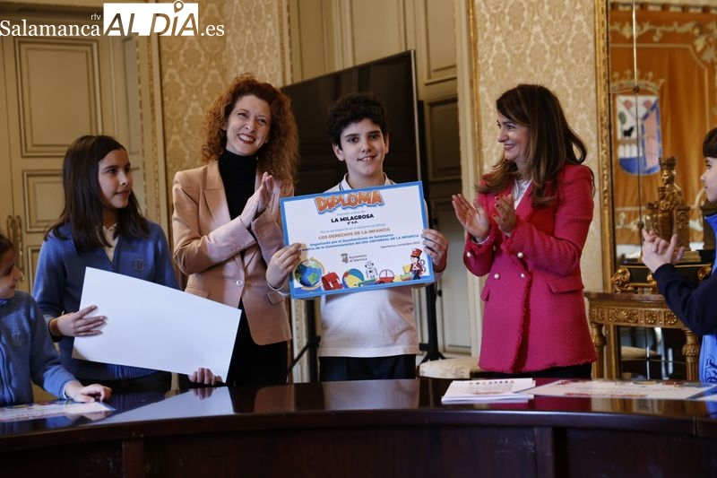 Día feliz para los escolares salmantinos del IX Concurso de Dibujo por el Día de la Infancia