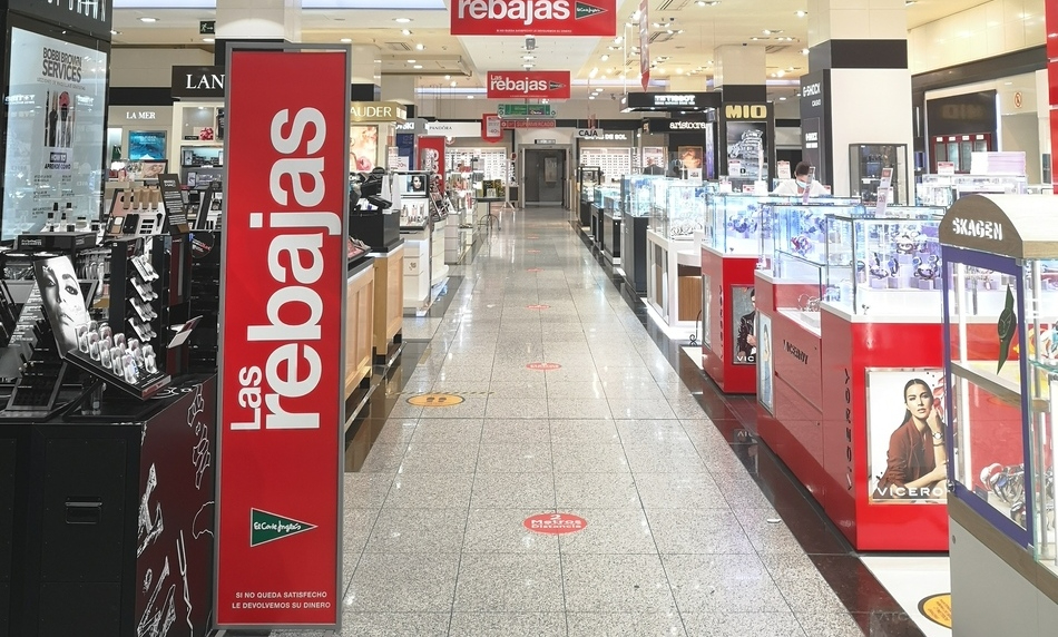 La campaña de rebajas creará cerca de 350 nuevos contratos en Salamanca