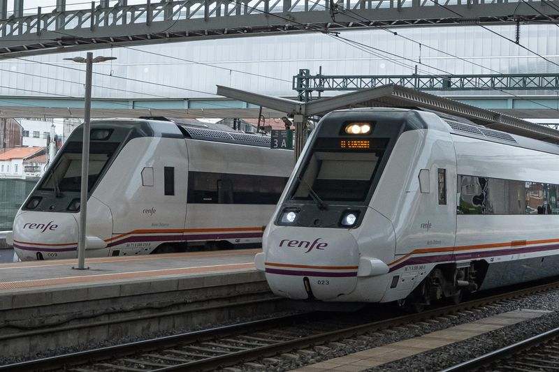 Renfe ha emitido 74.984 abonos gratuitos para Cercanías y Media Distancia en Castilla y León